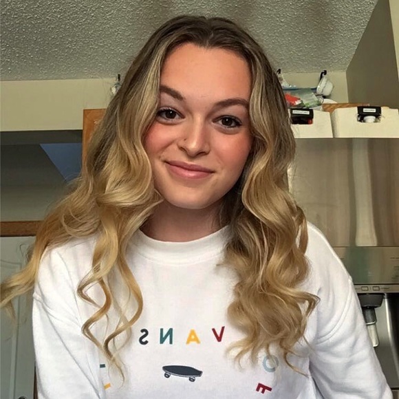 Meet your Posher, Caelen - Picture 1 of 5